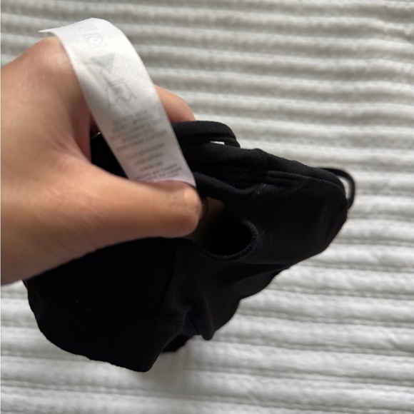 Black Crisscross Sports Bra XS - Picture 8 of 10